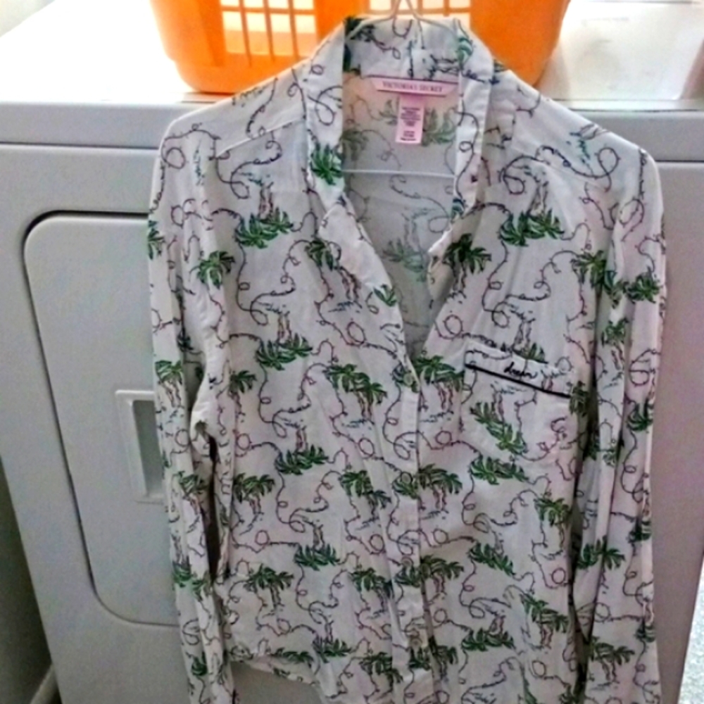 Victoria's Secret Pajama Set White Shirt with Green Leaf Print